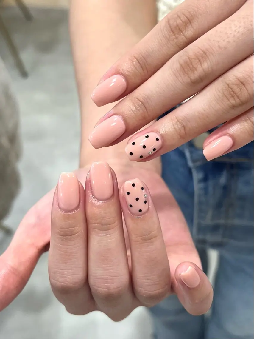 ネイル シンプルネイル Chiori 🎀のネイルデザイン