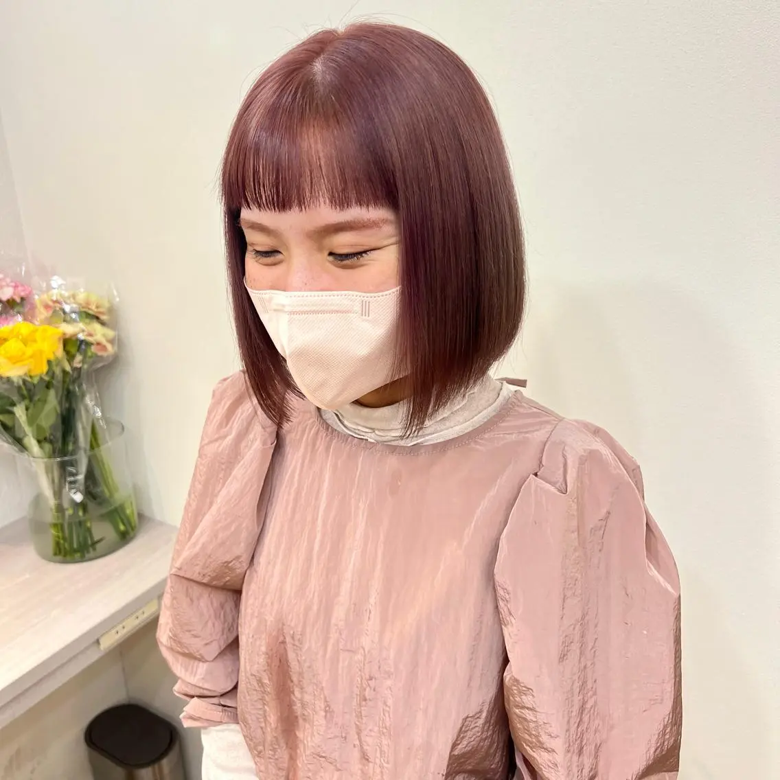 ショート カラー ベージュカラー ブリーチ ケアブリーチ 透明感カラー ダブルカラー mai 🎀 / 梅田美容室のヘアスタイル
