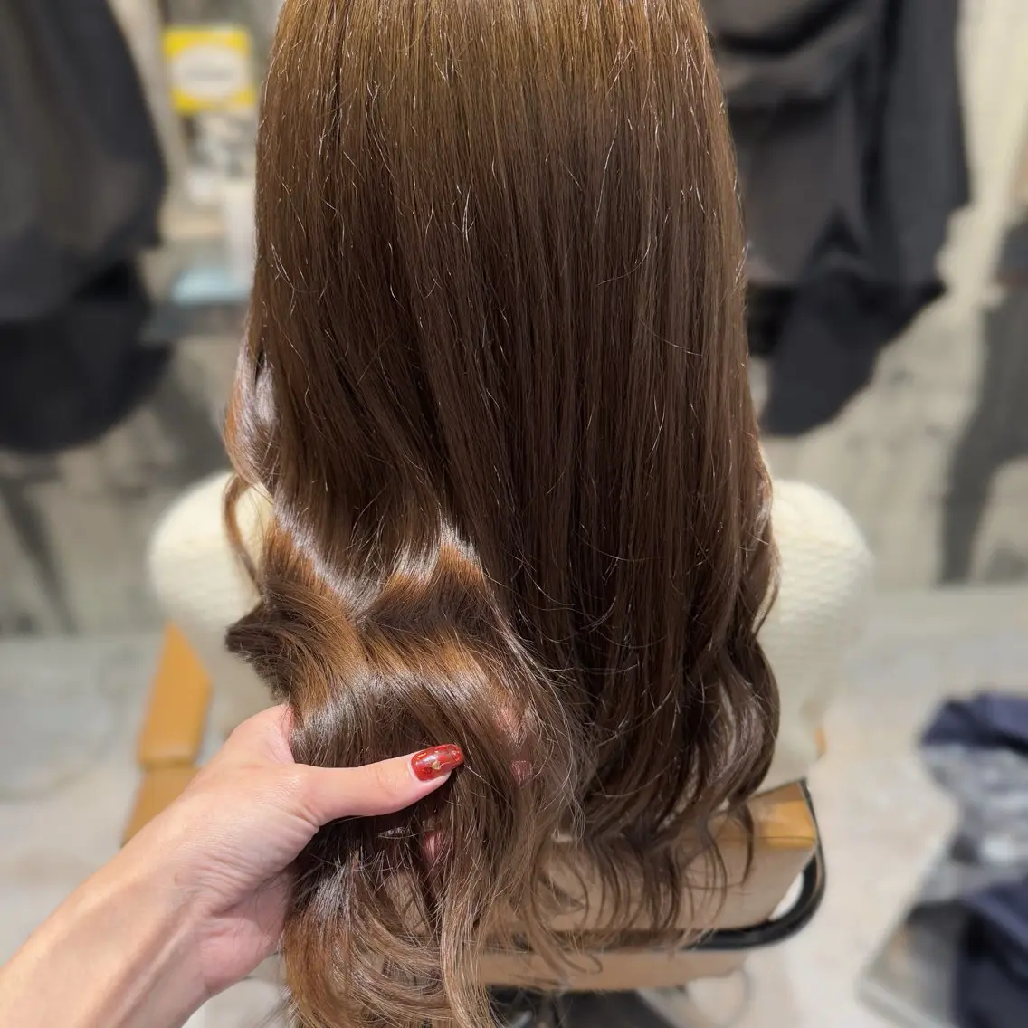 ミディアム ヤマダ サクラのヘアスタイル