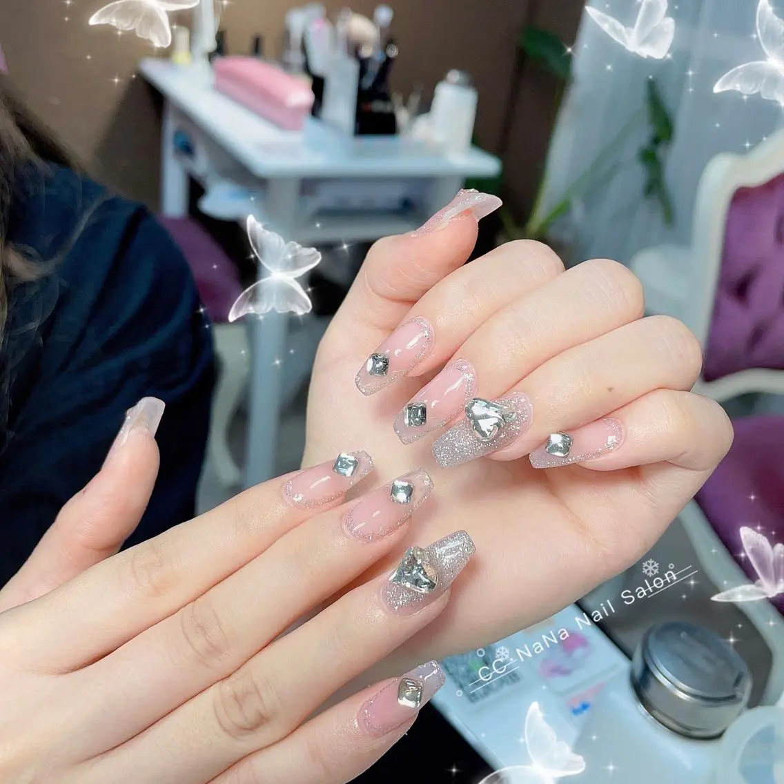 ネイル チークネイル フラッシュネイル ハート キラキラネイル 韓国ネイル ハンドネイル CCNaNaスカルプ 長さだし専門💎Yoのネイルデザイン
