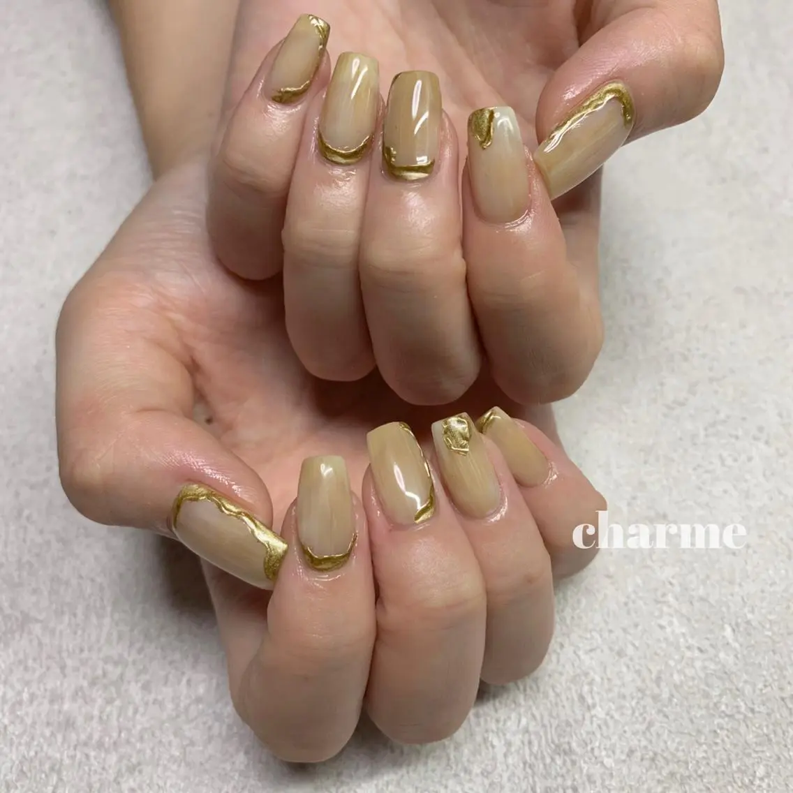 ネイル ニュアンスネイル . SHIORIのネイルデザイン