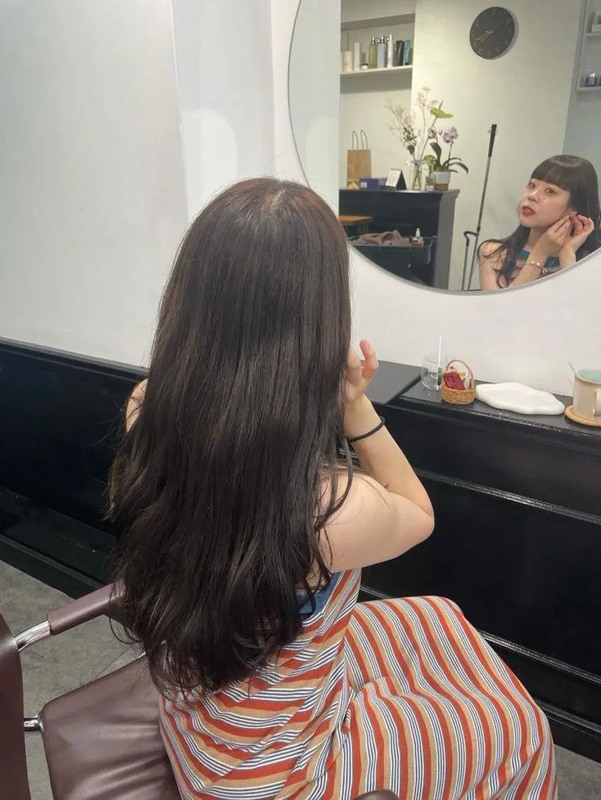ロング カラー ヘアカラー トリートメント 💖透明感カラー💖 美優のヘアスタイル