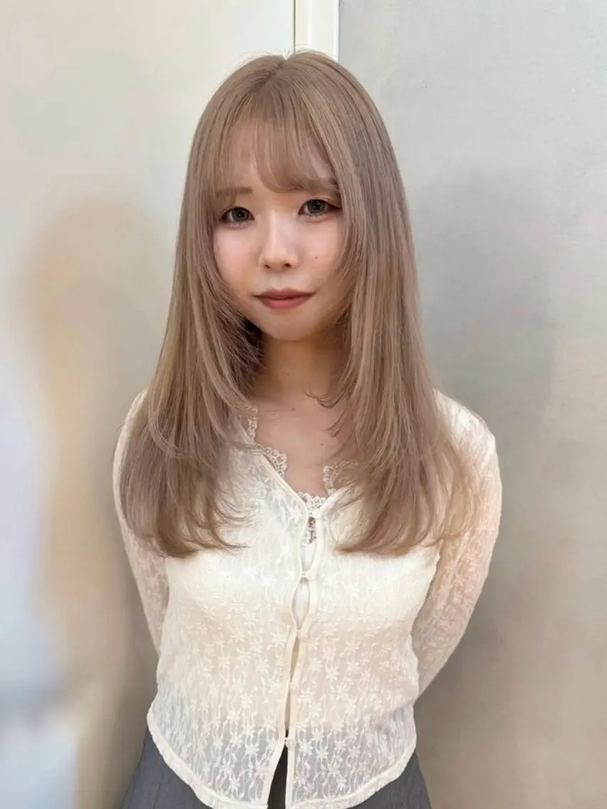 ミディアム カラー ヘアアレンジ 縮毛矯正 ブリーチ /mamiのヘアスタイル