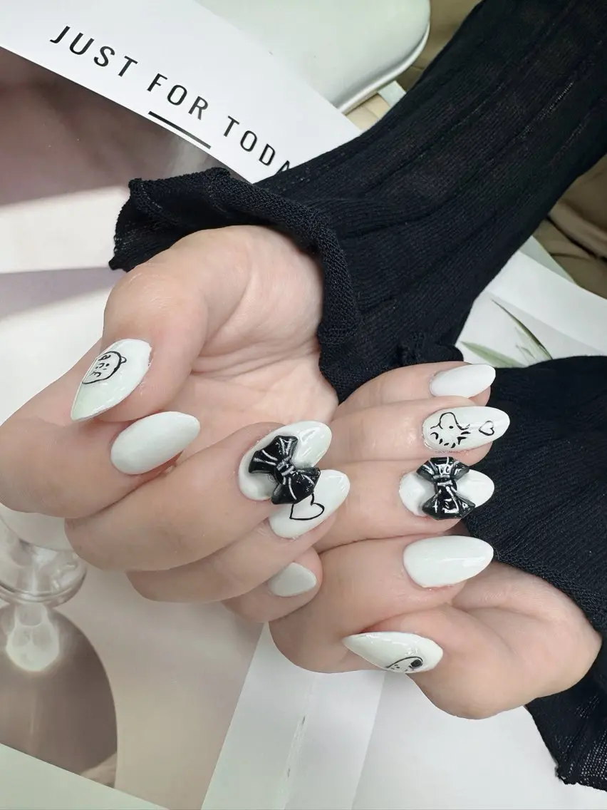 ネイル ハンドネイル Mira Nail Studioのネイルデザイン