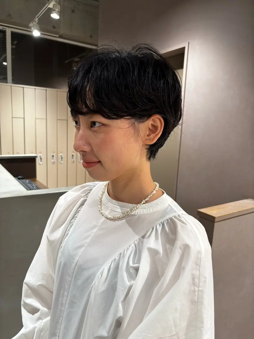 ショート パーマ 渡邊 百咲のヘアスタイル