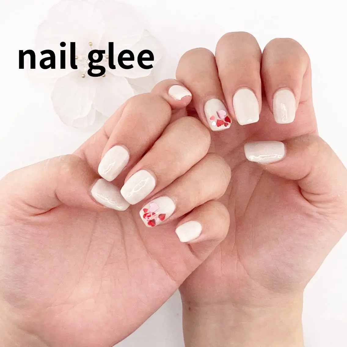 ミディアム ハンドネイル RISA nail gleeのネイルデザイン