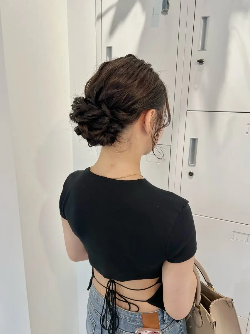 ロング ヘアアレンジ ヘアセット 黒阪 なみのヘアスタイル