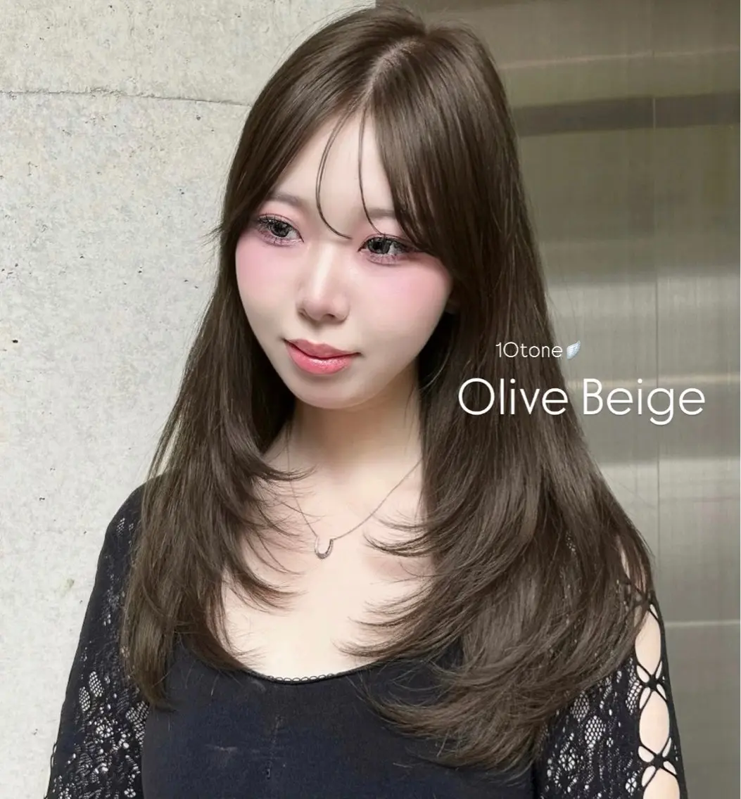 ロング カラー ヘアアレンジ ヘアカラー トリートメント ヘアセット 透け感ベージュ🤎 韓国ヘアtakutoのヘアスタイル