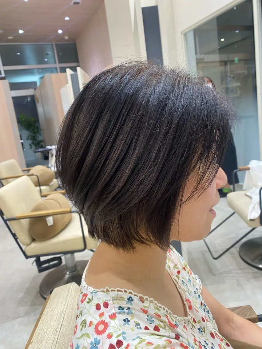 ショート ショートボブ パープルカラー ボブ ショートヘア 坂川 里菜子のヘアスタイル