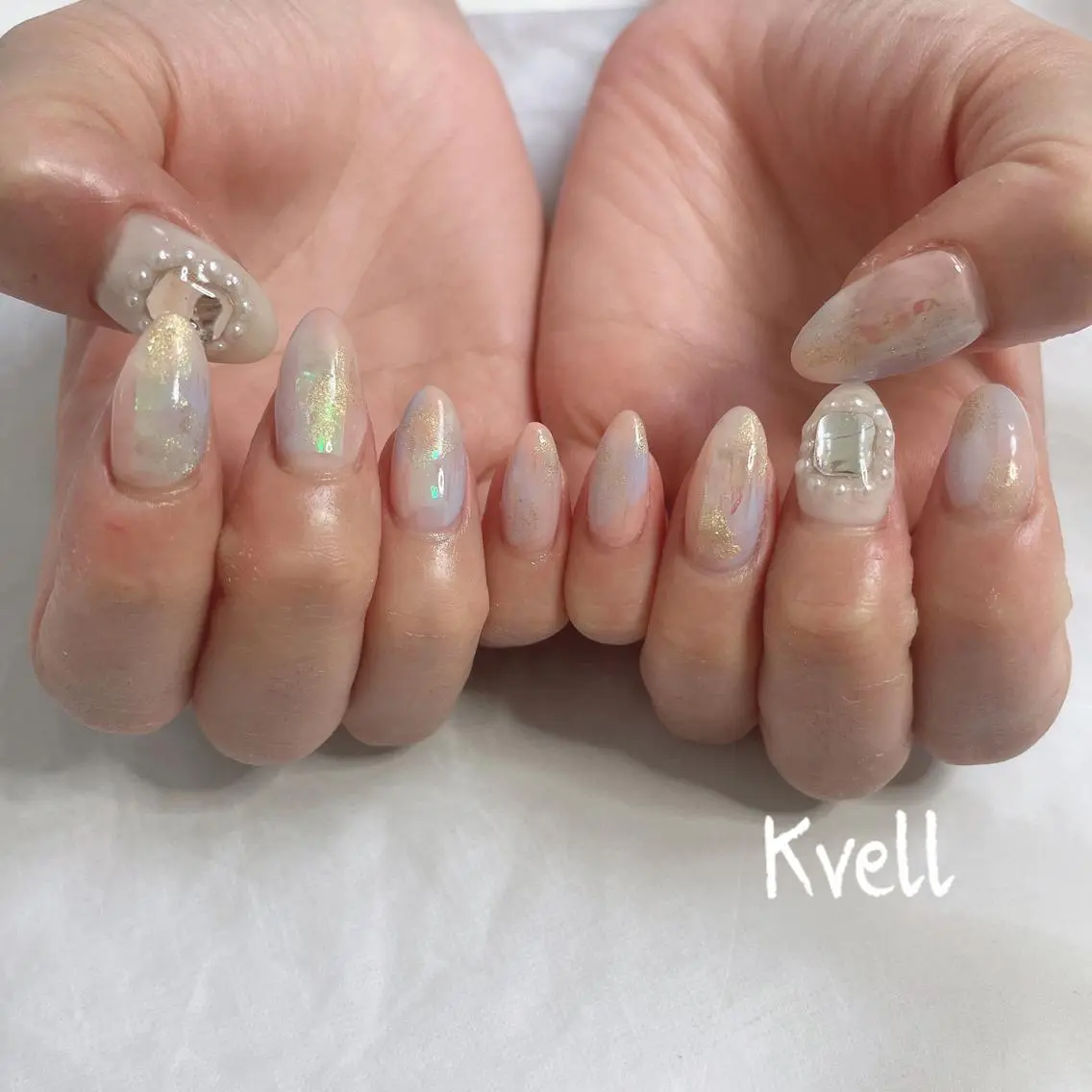 ネイル オーロラネイル パステルネイル ハンドネイル nailsalon Kvellのネイルデザイン