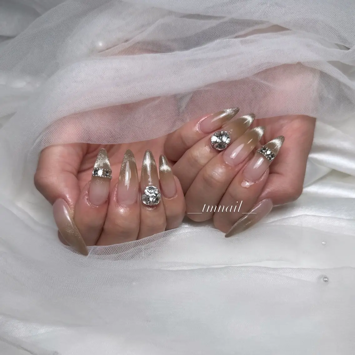 ロング 韓国風ヘア ハンドネイル 💅Tmnail Misoraのネイルデザイン