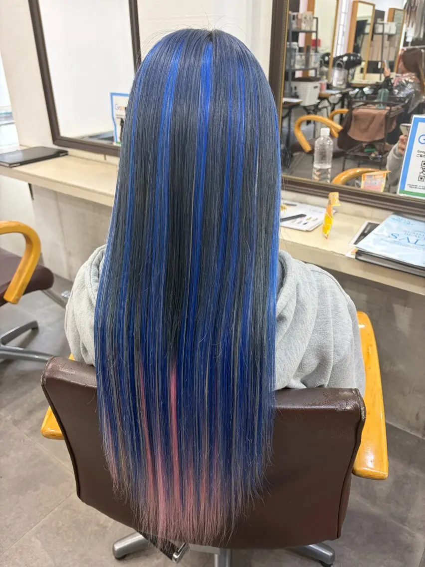 セミロング ヘアカラー エクステ ⭐️U-topia ⭐️和泉田 りさ⭐️のヘアスタイル