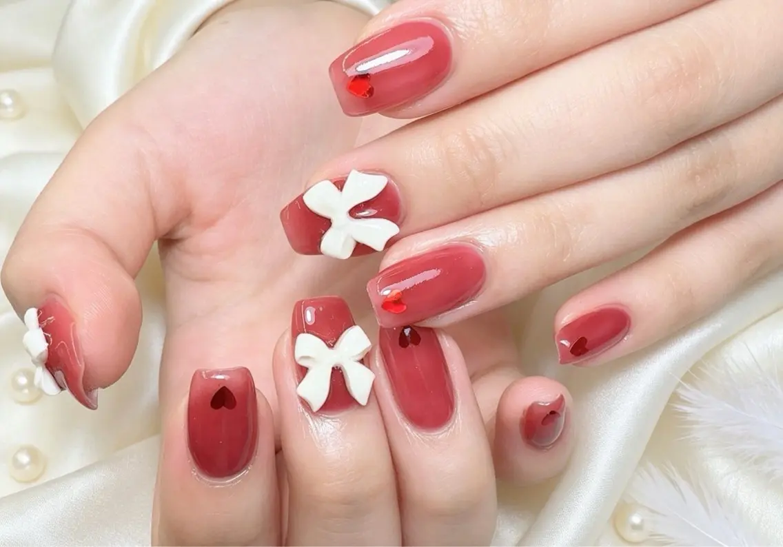 ネイル ハンドネイル Glow Minamiのネイルデザイン
