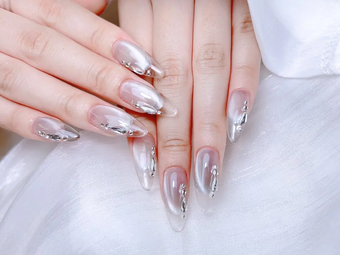 ネイル 🎀M nails✨ ビューティーのネイルデザイン