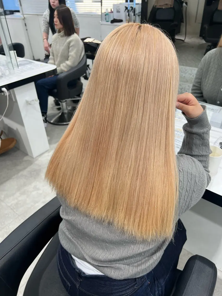 カラー ミルクティー・透明感 🏹REN🏹のヘアスタイル