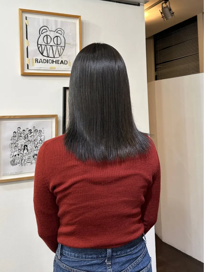 ミディアム カラー グレージュ 磯　亜由香🌼 ブリーチ/ボブカットのヘアスタイル