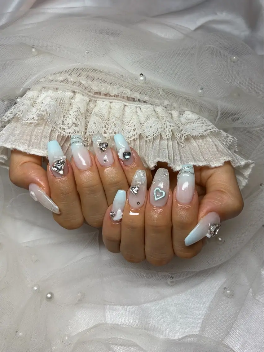 ネイル アートネイル グラデーション sissy moeのネイルデザイン