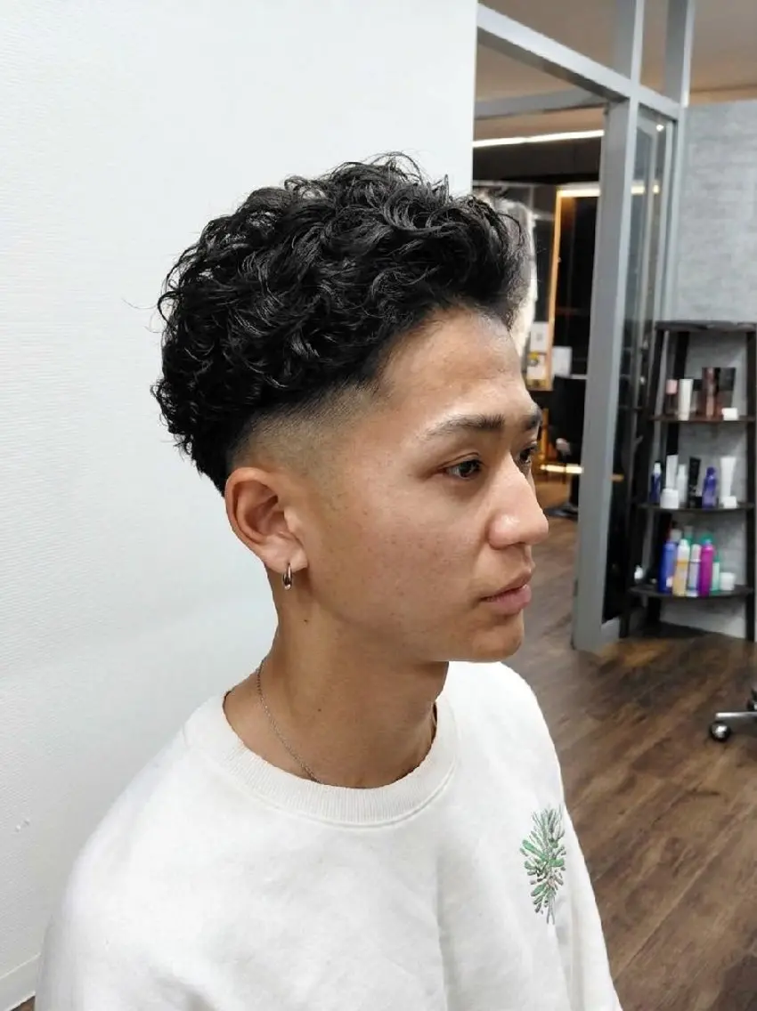 ショート パーマ メンズ フェードカット カット パーマ メンズ特化💈/ 長谷川翼のヘアスタイル