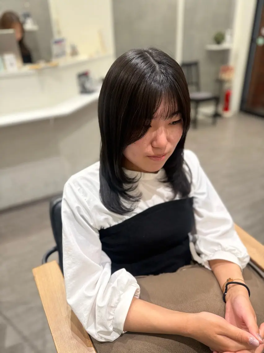 ミディアム カラー ミディアムレイヤー レイヤーカット カット ヘアカラー トリートメント 艶髪レイヤー上田 紗也🇰🇷💗のヘアスタイル