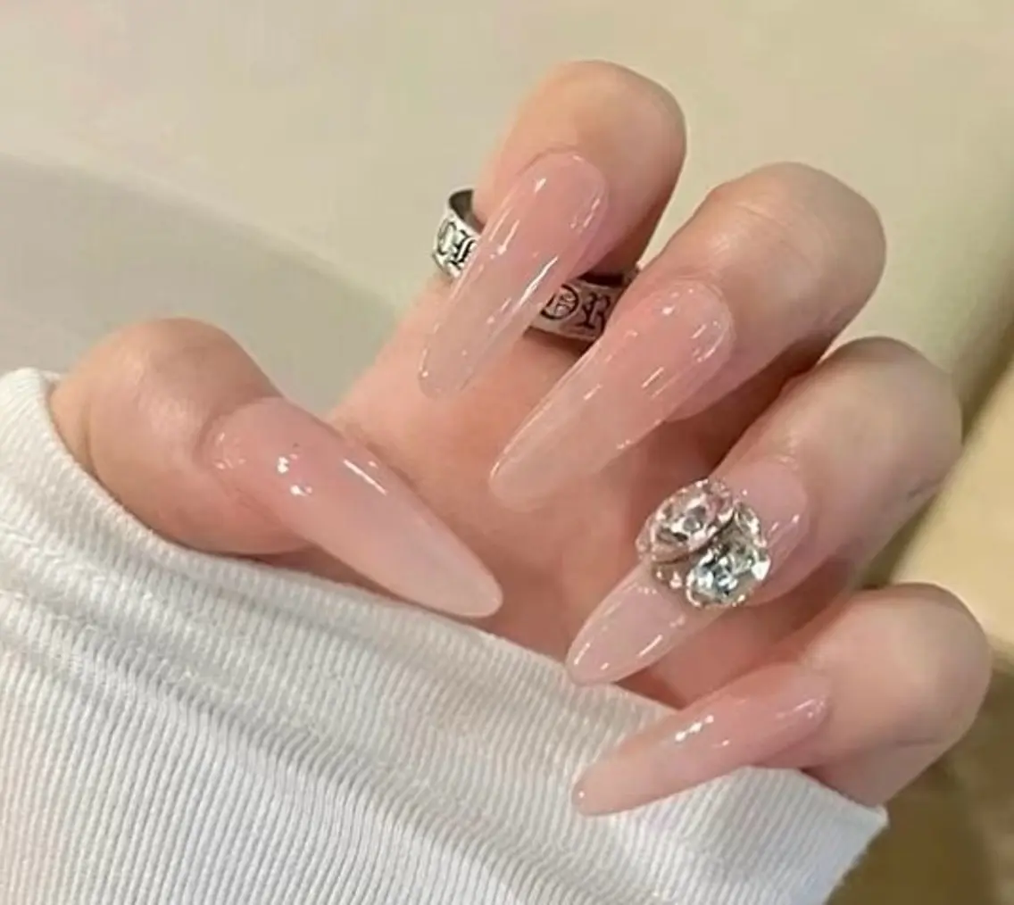 ネイル チークネイル 長さ出し フレンチネイル ガーリー 韓国ネイル sun nail池袋 モデル募集のネイルデザイン
