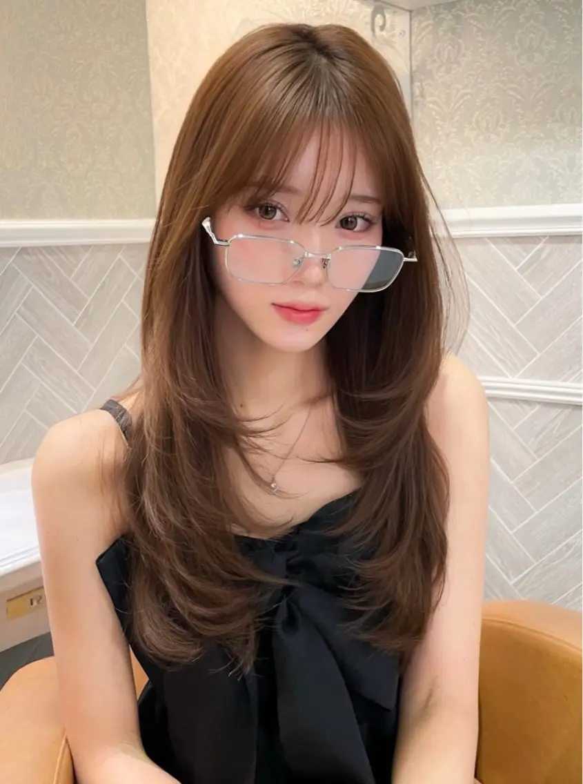 ロング 髪質改善 韓国風ヘア レイヤーカット ロング 縮毛矯正 カット ヘアカラー 縮毛矯正 トリートメント 美髪縮毛矯正🩶 髪質改善/Shinaのヘアスタイル