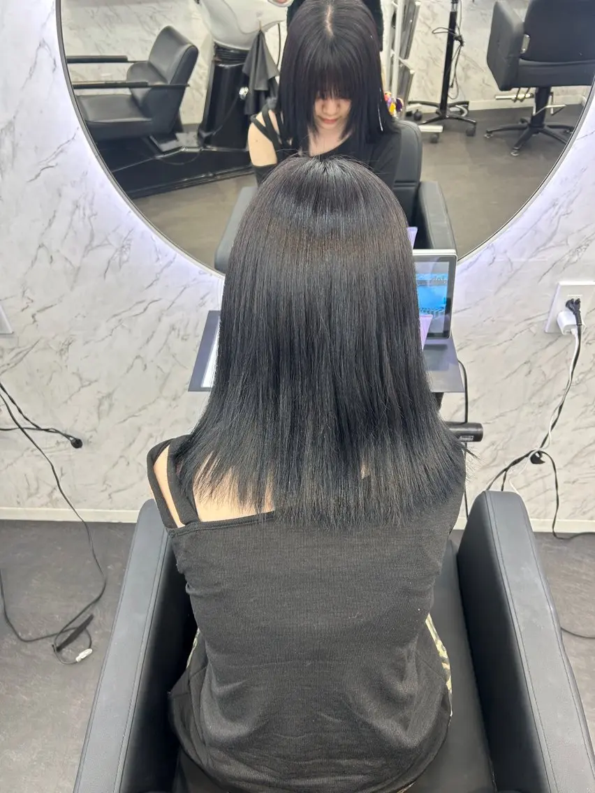 セミロング カラー 黒髪 透明感カラー ヘアカラー トリートメント カット¥1100 ✂️MIUのヘアスタイル
