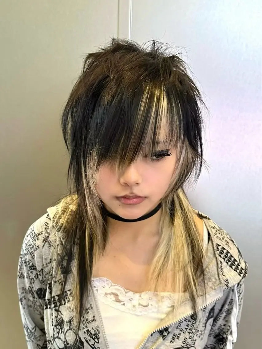 セミロング レイヤーカット シャギー カット ヘアカラー 🪶Y2K/平成/レ イヤー🪶chakiのヘアスタイル
