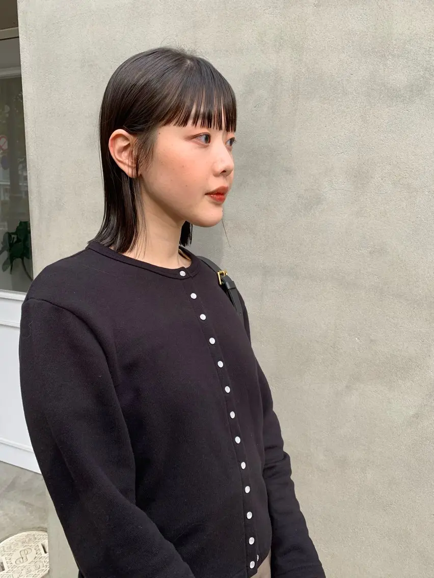 ミディアム アッシュ アッシュグレー カット ヘアカラー ✨コテ巻き風パーマ ✨川合佑哉のヘアスタイル