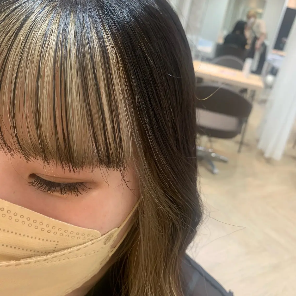 ロング カラー カット ヘアカラー トリートメント 砂野 真璃奈のヘアスタイル