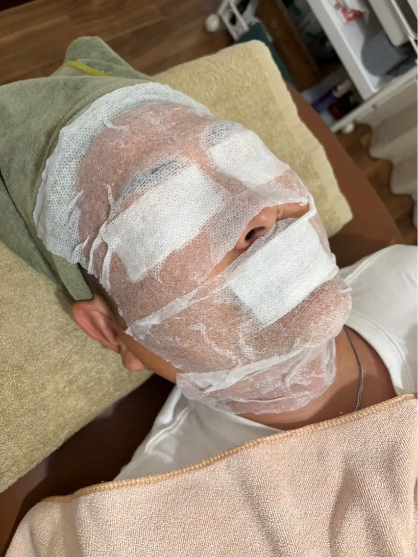 新感覚ピーリングで超美白効果！毛穴抹消！【剥がさないリボーニング☆ぷるんとうる艶】肌育ピーリング♪ マッサージ無しの写真