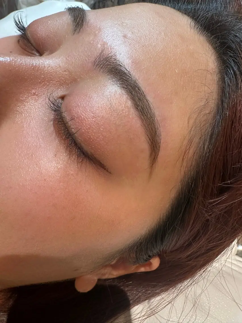 平日限定✨アイブロウwax（眉カット、間引き込み）の写真