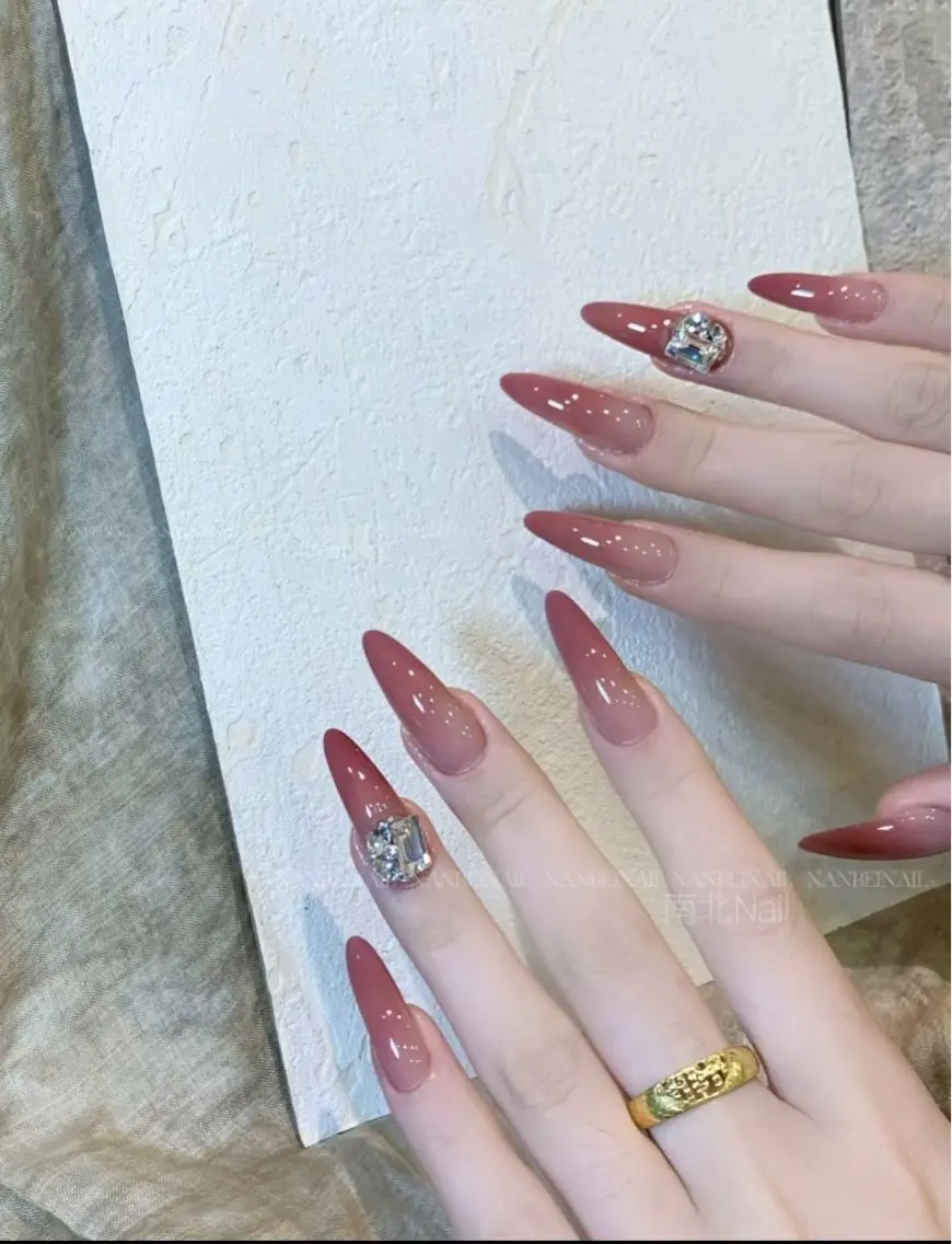 ネイル 韓国ネイル マグネットネイル 持ち込み ハンドネイル Dyo Nail_Royalのネイルデザイン