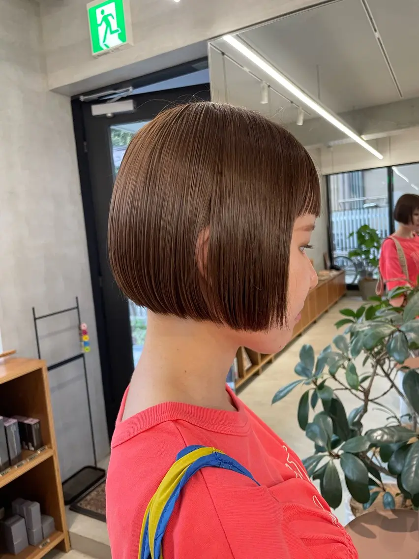 カラー ベージュカラー カット ヘアカラー 鶴井 美空のヘアスタイル