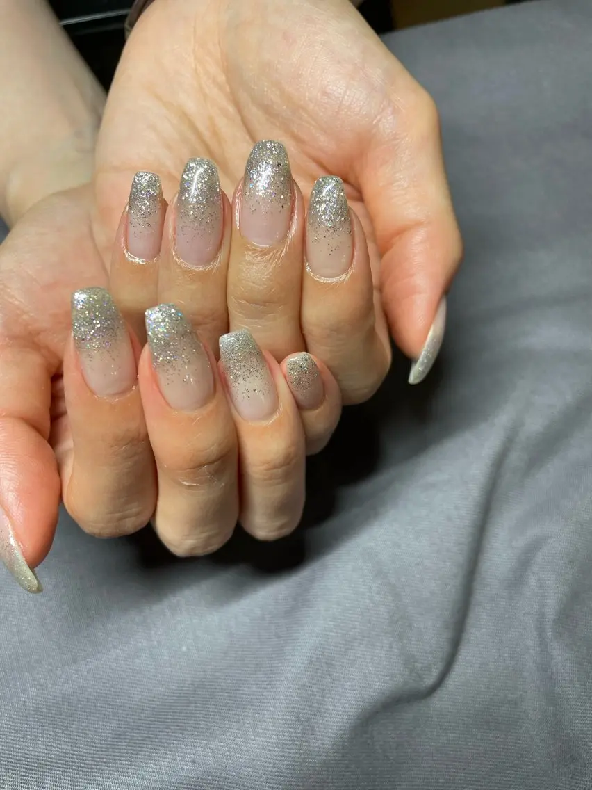 ネイル グラデーション ラメ(グリッター) ラメグラデーション nail 6.のネイルデザイン