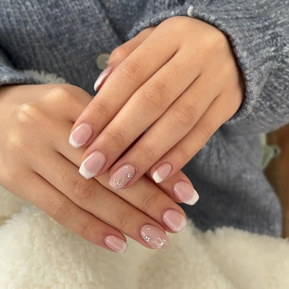 ネイル フレンチネイル ジェルネイル キラキラネイル 韓国ネイル ミラーネイル private salon zzz…のネイルデザイン