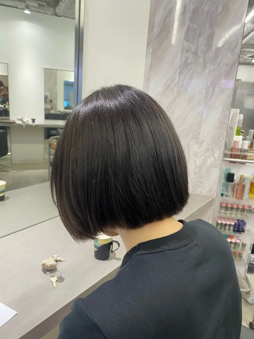 カラー ブラウンカラー オリーブブラウン towa / EIGHTのヘアスタイル