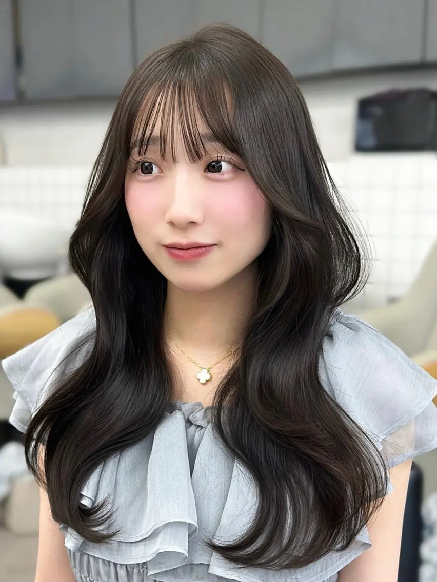 ロング なつき🎀韓国ヘア /透明感カラーのヘアスタイル