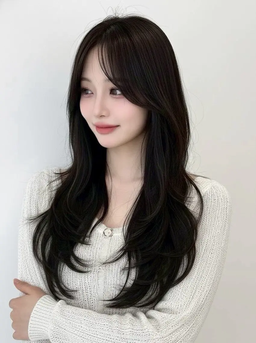 【韓国ヘアにしたい方】レイヤーカット+艶カラー＋幹細胞トリートメント✨🩰の写真