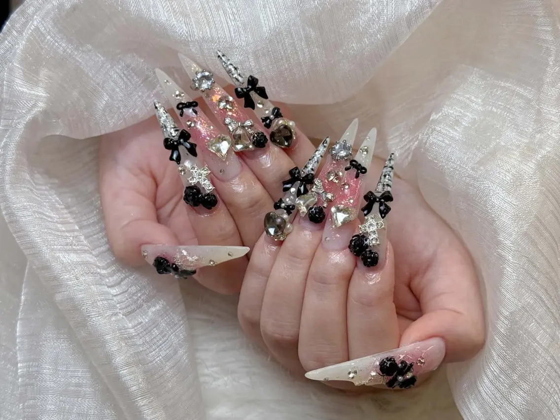 ネイル アニマル柄 ブラウン フットネイル フレンチネイル 韓国ネイル Lisa Nail Salonのネイルデザイン