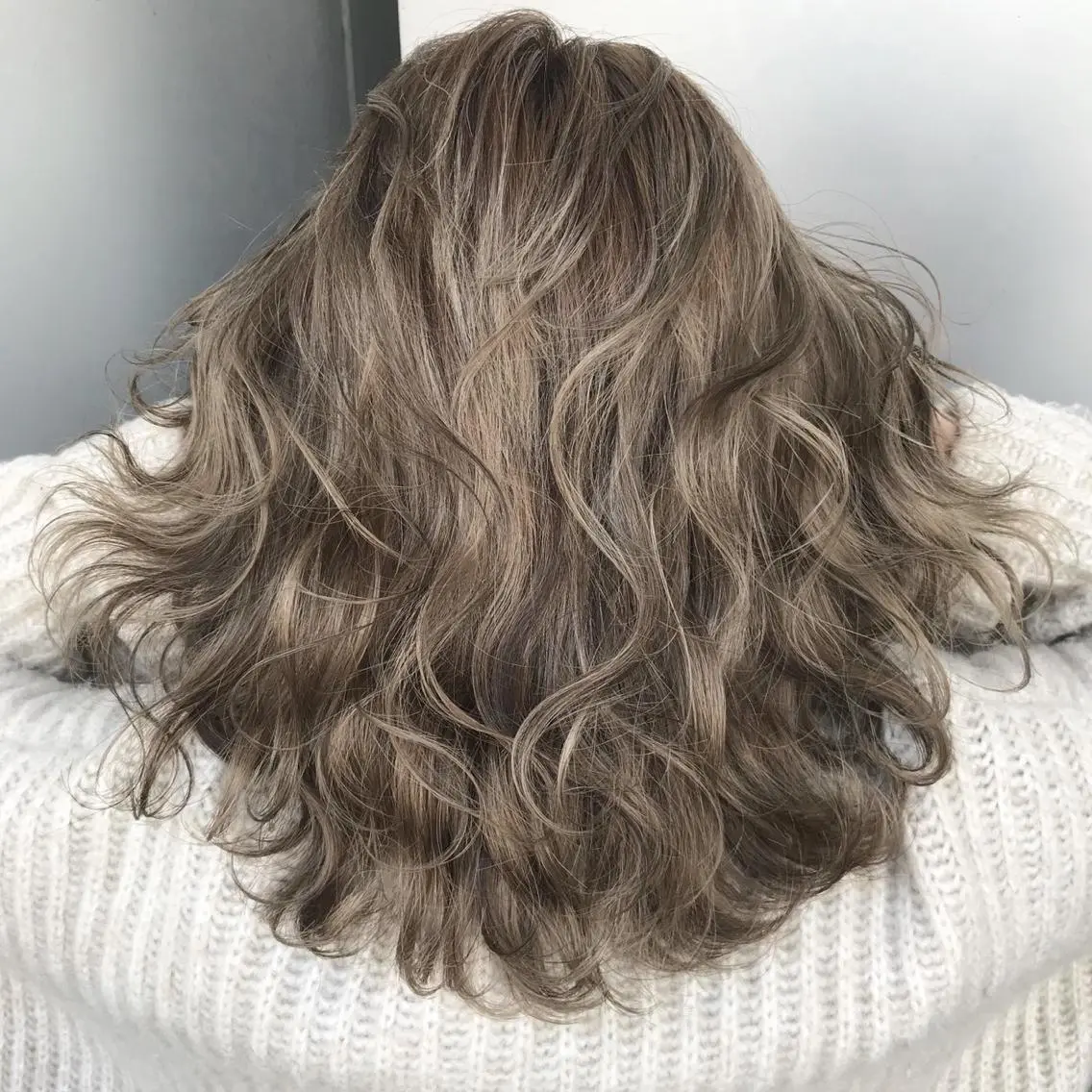 セミロング カラー ヘアアレンジ 【公式】amble luxe池袋東口🩷のヘアスタイル