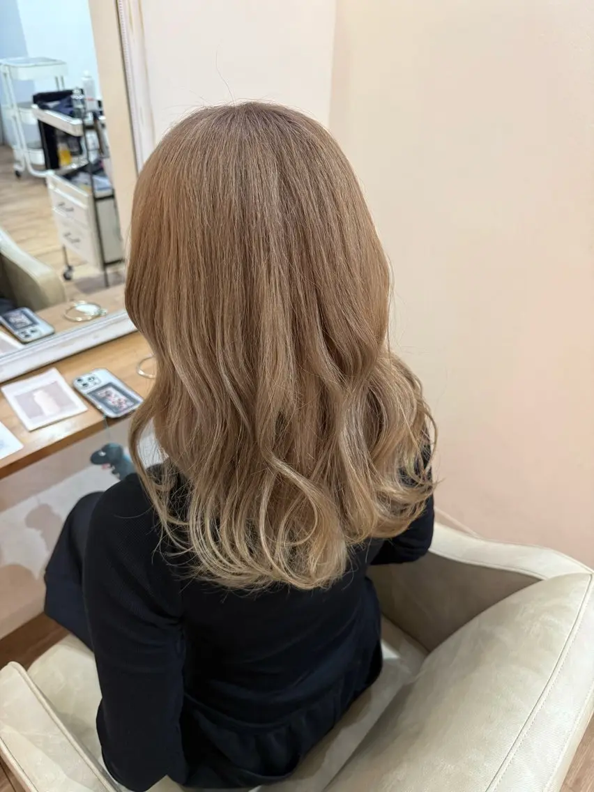 セミロング カット ヘアカラー fenice natsumiのヘアスタイル