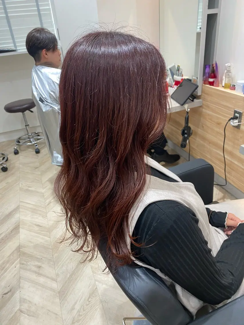 ロング カラー ラベンダーカラー Rena🦄顔まわり カット🤍✂️のヘアスタイル