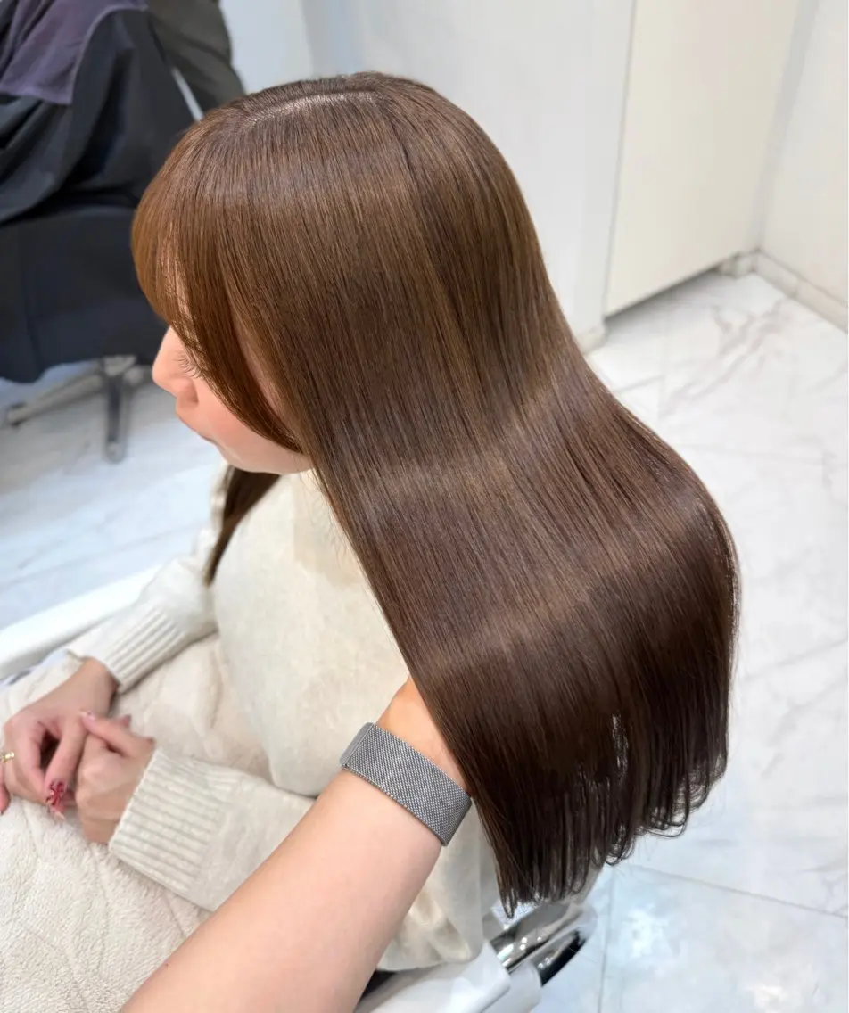 ロング カット ヘアカラー 縮毛矯正 トリートメント 髪質改善×艶カラー / sayaka🤍のヘアスタイル