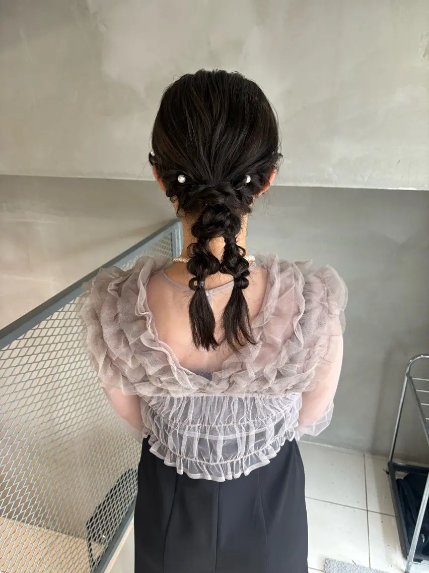ミディアム カラー ヘアアレンジ ヘアセット 透明感カラー🫧 nanohaのヘアスタイル