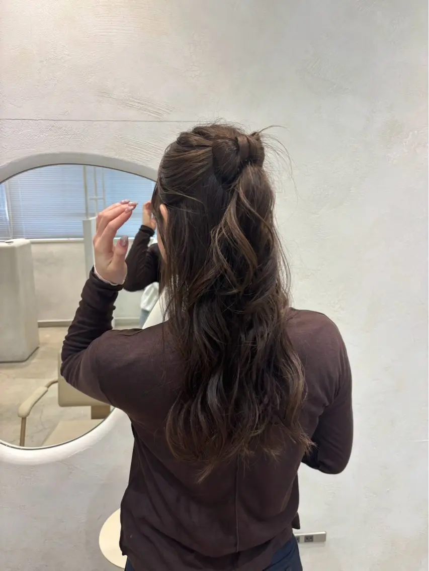 セミロング 佐々木 彩羽のヘアスタイル