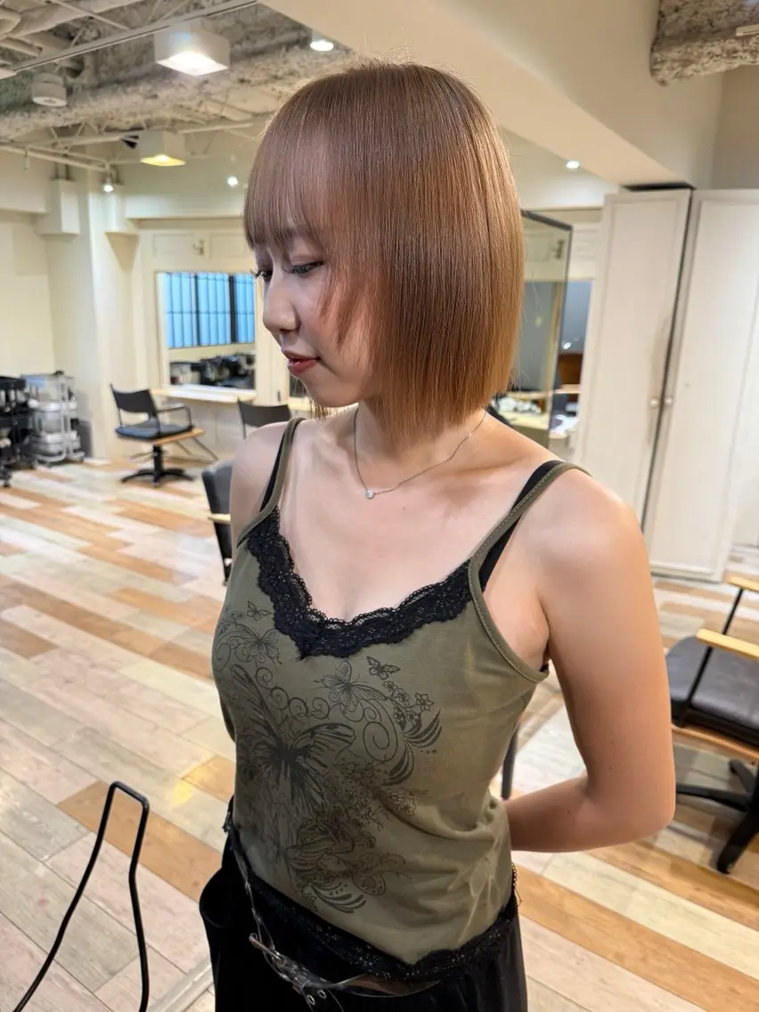 ショート カラー ボブレイヤー ブリーチ ボブ レイヤーカット カット ヘアカラー トリートメント 🌈デザインヘア職人 Kaede🌈のヘアスタイル