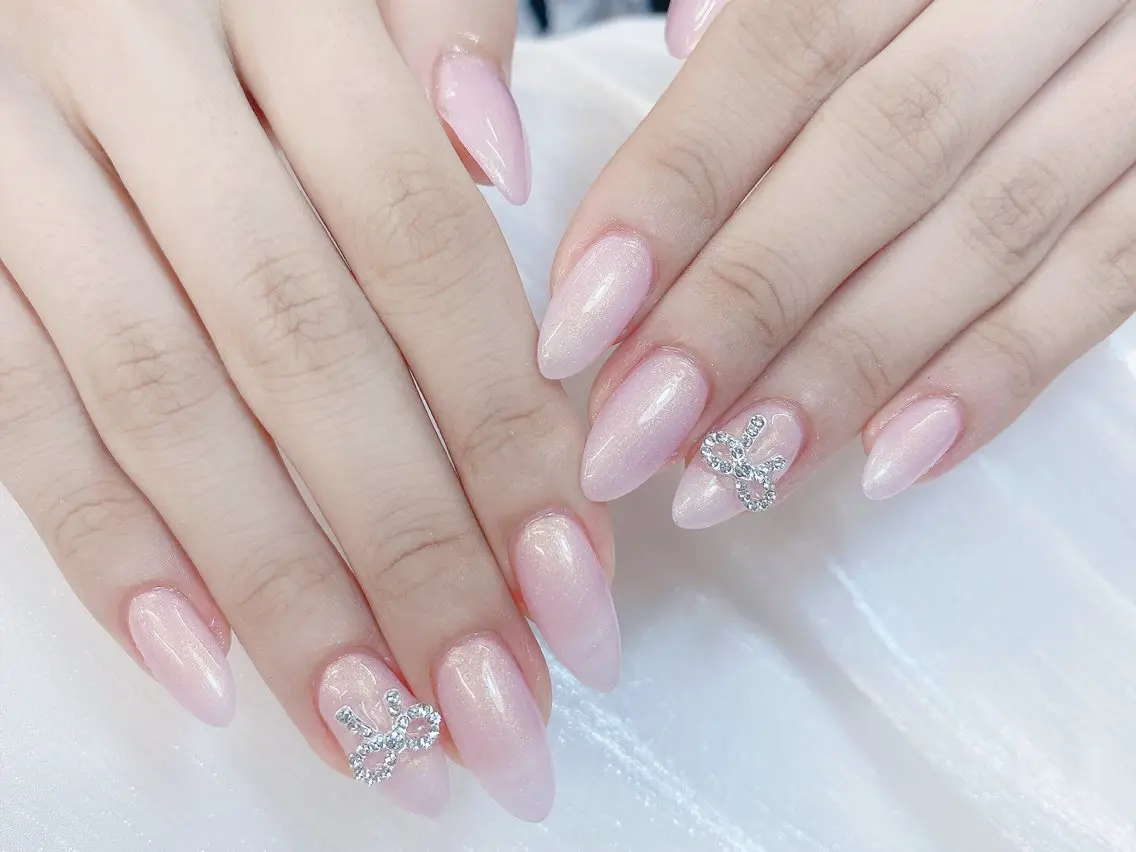 ネイル チークネイル 成人式 フレンチネイル グラデーション 氷ネイル・うるうるネイル ハンドネイル DUO MI nail salonのネイルデザイン