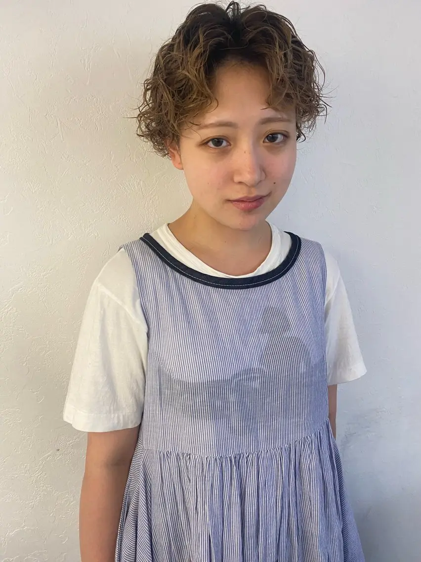 ショート カラー パーマ カット ヘアカラー パーマ トリートメント 森貴裕/ベージュ/ パーマ/オリーブのヘアスタイル
