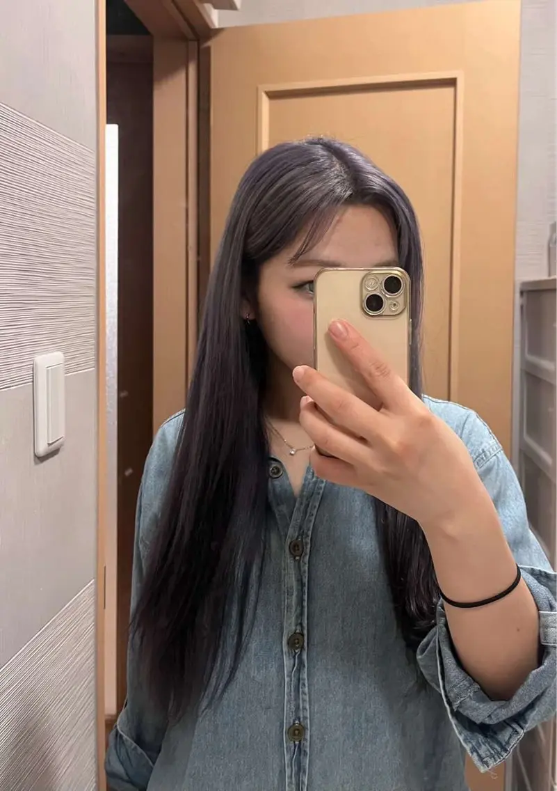 ロング ロング ヘアカラー 小林 結月のヘアスタイル