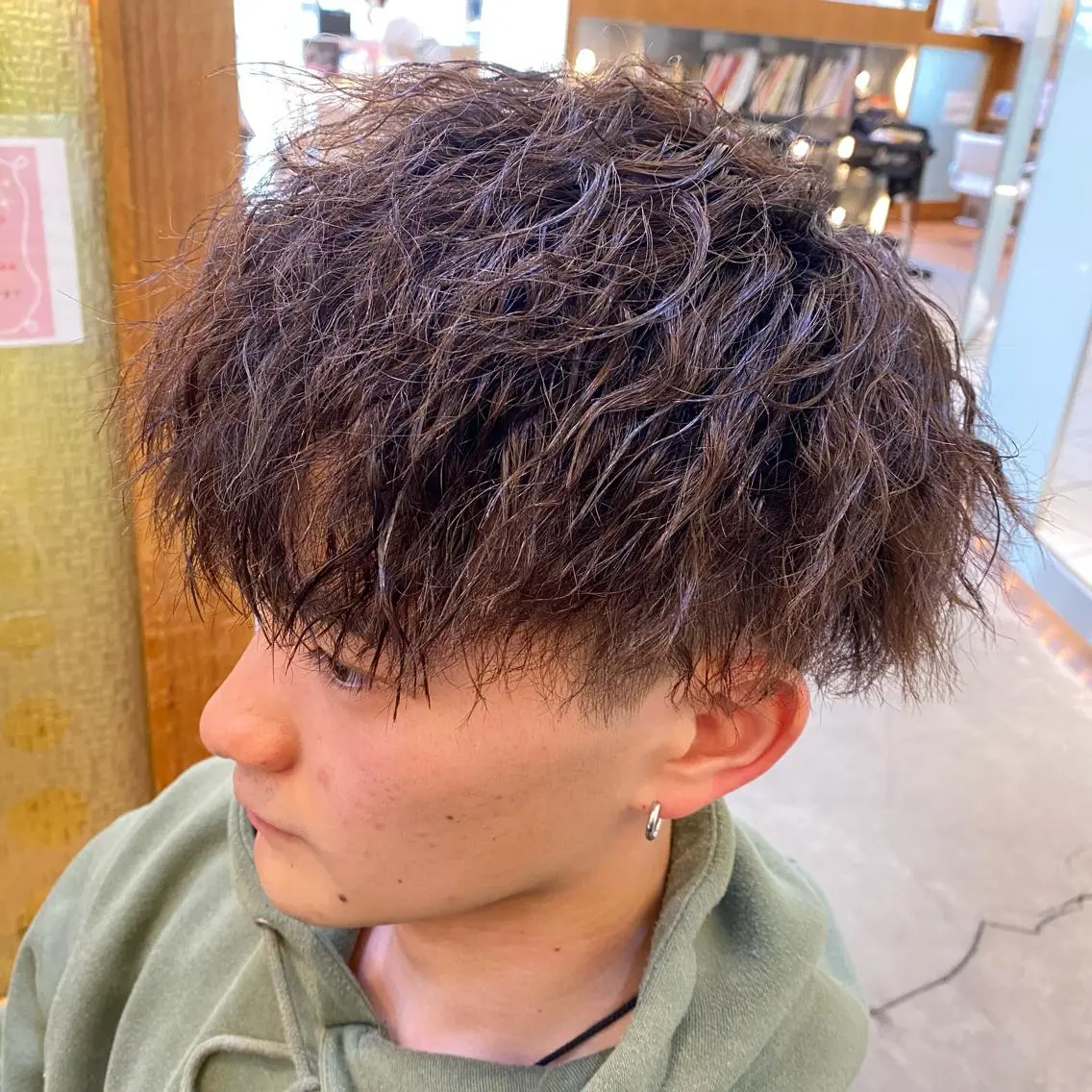 パーマ メンズ メンズパーマ メンズツイストパーマ ツイストパーマ カット ヘアカラー ヘッドスパ メンズ/韓国レイヤー /透明感カラー那須野のヘアスタイル